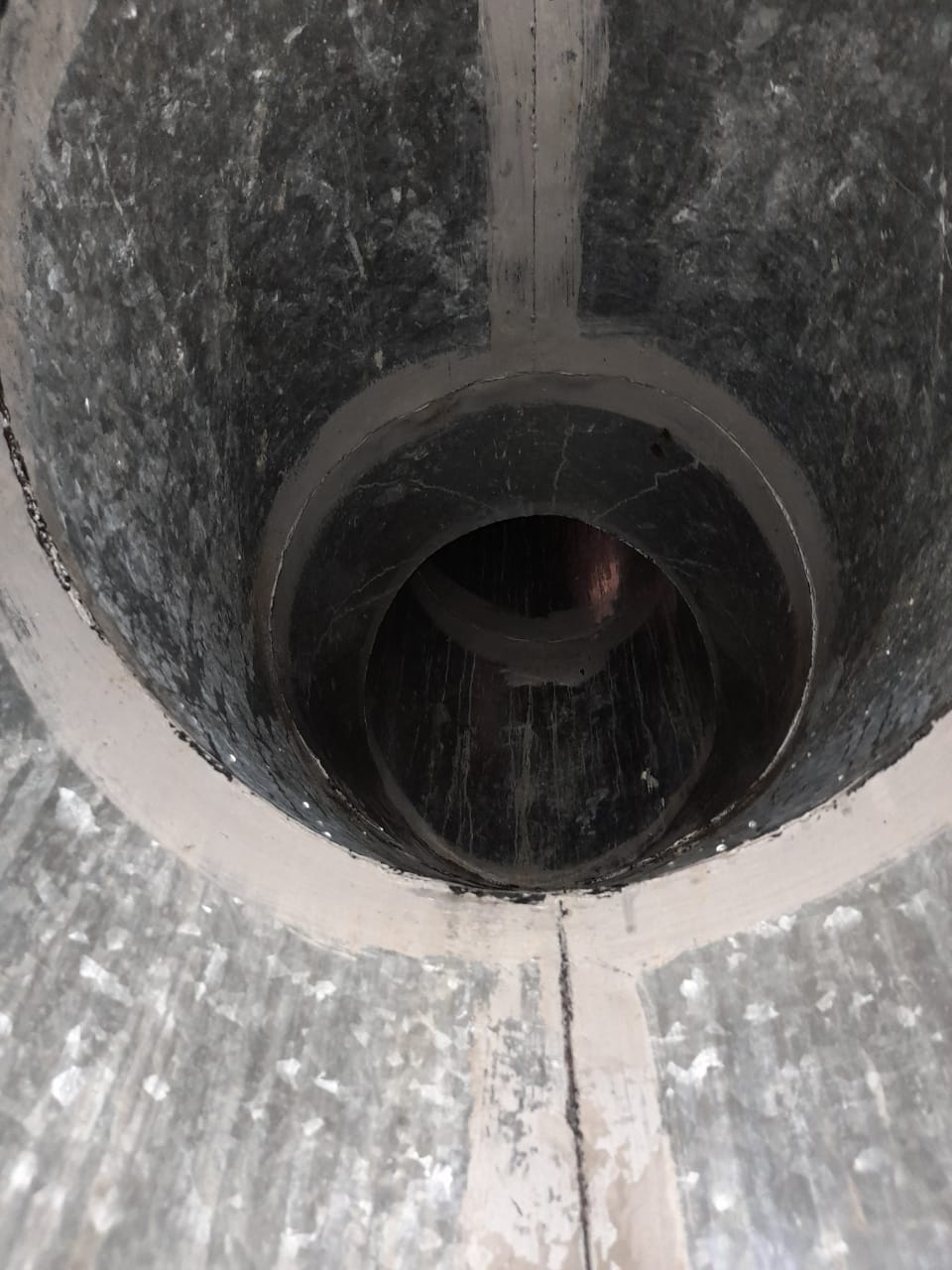 Bajada de ducto después de la limpieza